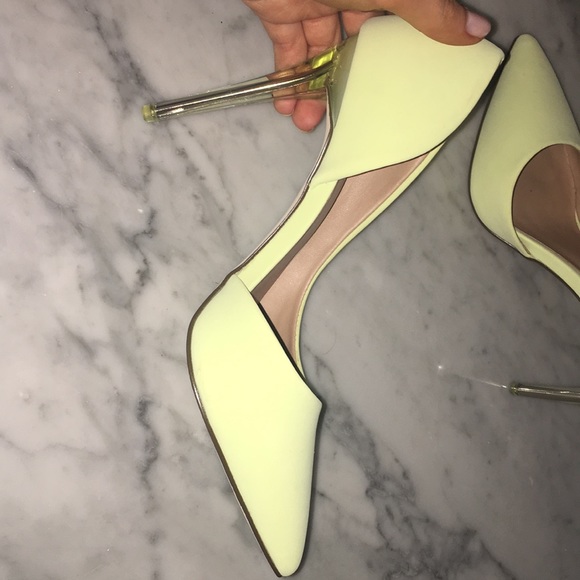 Neon Green Pointed Toe Heels - Picture 3 of 3